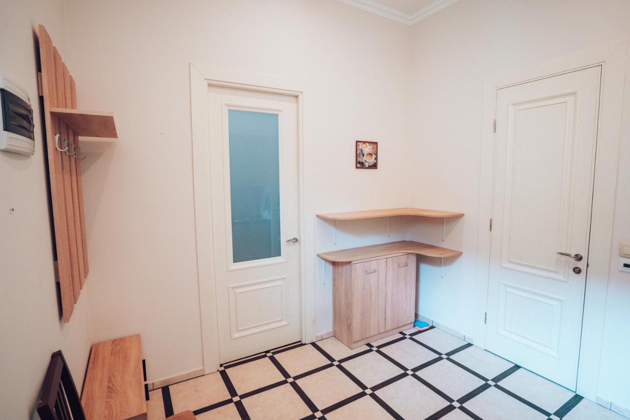 Wonderful Flat On City Center Ужгород Екстериор снимка